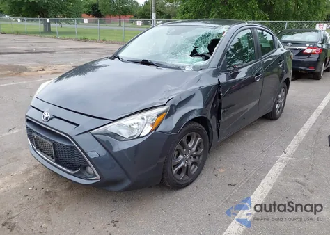 2019 Toyota Yaris Le z USA, uszkodzony, nr VIN 3MYDLBYV3KY520708